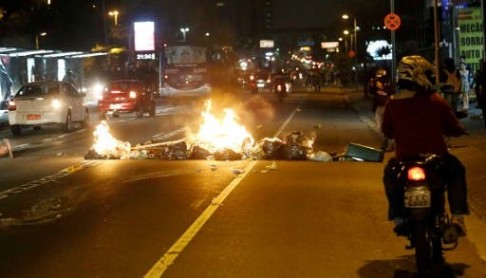 Miles protestan en Brasil contra el "golpe" de Temer