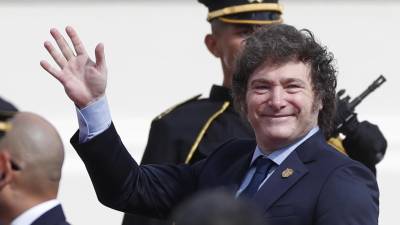 Javier Milei se compara con Terminator y afirma que viene de "un futuro apocalíptico" Javier Milei se compara con Terminator y afirma que viene de "un futuro apocalíptico"