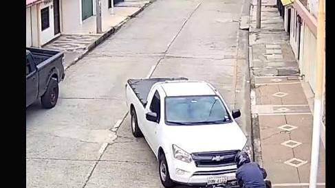 Ciudadano atropella a ladrón en Urdesa y evita robo: quería darle un escarmiento, no matarlo