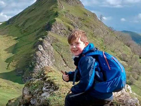 Niño de 8 años logró escalar el equivalente de ocho Everest
