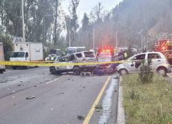 Cuatro vehículos colisionaron en la avenida Simón Bolívar.