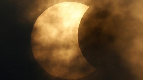 Las mejores fotografías del único eclipse total de sol de 2016
