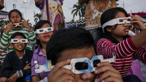 Las mejores fotografías del único eclipse total de sol de 2016