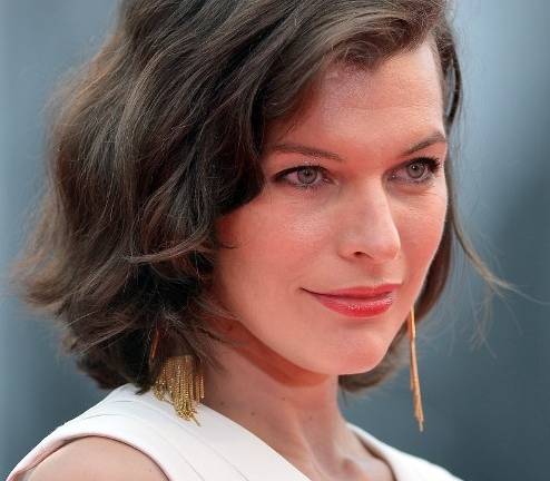 La actriz y modelo Milla Jovovich se convierte en madre por segunda vez