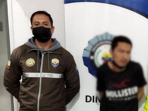 Investigan a joven por asesinar a su madre a piedrazos, en Ambato