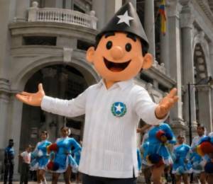Personaje típico, Juan Pueblo, delante de desfile tradicional por fiestas julianas.