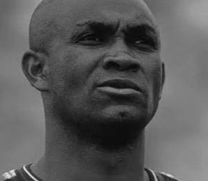 Raúl Guerrón fue mundialista con Ecuador en Corea-Japón 2002.