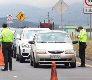La medida contempla situaciones en las que la movilidad puede ser necesaria, como emergencias médicas y traslados de personas vulnerables.