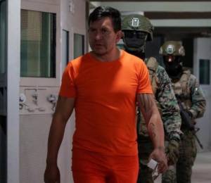 Alcalde de Pujilí, José Arroyo, ingresando a la cárcel.