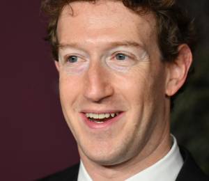 Un video viral muestra a Mark Zuckerberg durante su paso por las Islas Galápagos