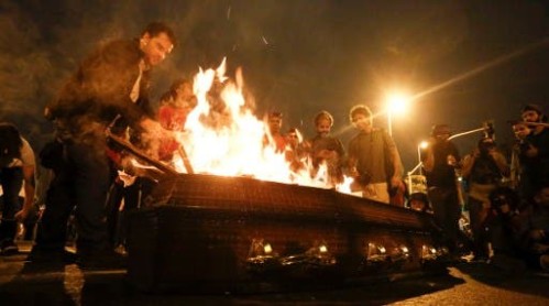 Miles protestan en Brasil contra el "golpe" de Temer