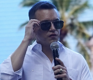 El presidente Daniel Noboa participó de la la sesión solemne de condecoraciones por los 491 años de fundación de Guayaquil.