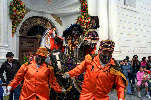 La &quot;Mama Negra&quot;, una fiesta que fusiona tradiciones