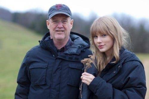 Padre de Taylor Swift agrede a paparazzi y deja Australia tras el hecho