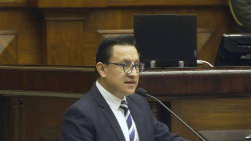 Asamblea censura y destituye a David Rosero del CPCCS con 84 votos a favor