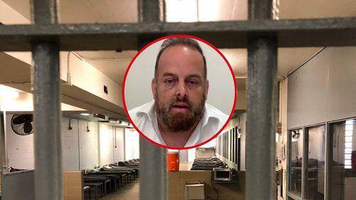 Xavier Jordán permanece en un correccional de Luisiana mientras se resuelve su situación migratoria.
