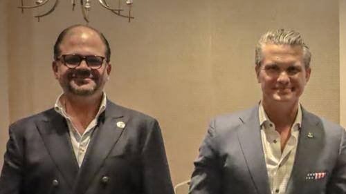 Secretario de Guerra de EE.UU. se reúne con ministros de Ecuador para fortalecer cooperación bilateral