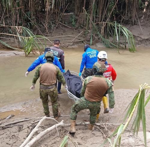 Equipos del Ejército en labores de rescate en Zamora Chinchipe.