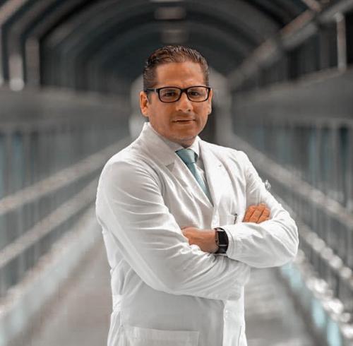 Daniel Noboa cambia nuevamente al ministro de Salud: Juan Carlos Aveiga asume el cargo