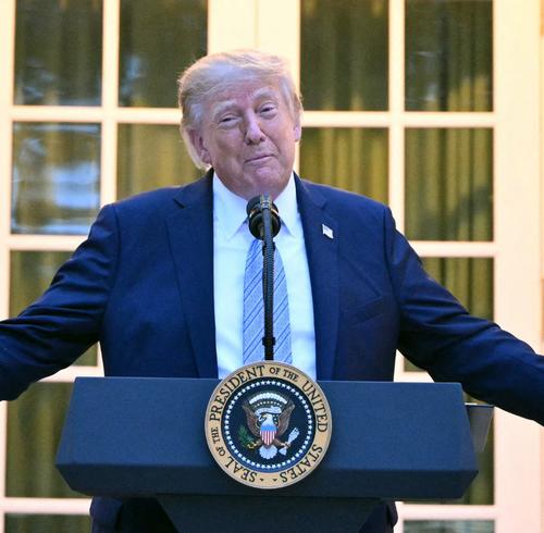 Trump anuncia acuerdo para ampliar presencia militar de EE.UU. en Groenlandia y frenar a China y Rusia