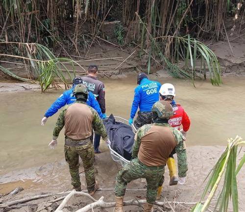 Equipos del Ejército en labores de rescate en Zamora Chinchipe.