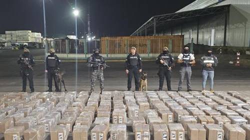 Incautan cargamento de droga valorado en USD 136 millones en Puerto Bolívar