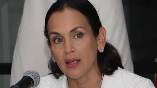 Inés Manzano interviene por primera vez en juicio político y dice que no hay sustento legal para censurarla