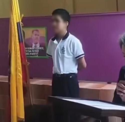 Gobierno niega que se hayan promovido juramentos estudiantiles a favor de Noboa y Erik Prince