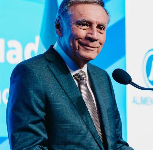 El expresidente Jamil Mahuad presentó ante la CIDH una petición para que revise su sentencia.