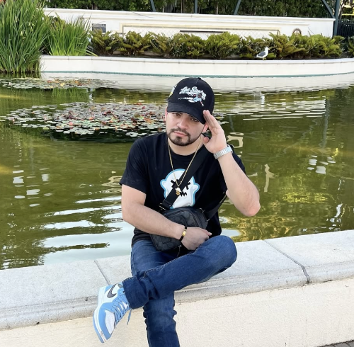 César Gastélum fue atacado a disparos en plena transmisión de redes sociales.