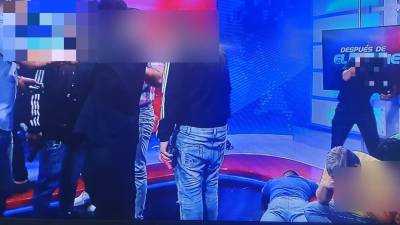 Sujetos armados se toman TC Televisión en una transmisión en vivo Sujetos armados se toman TC Televisión en una transmisión en vivo