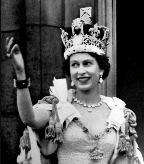 $!La la reina Isabel II tiene 95 años.