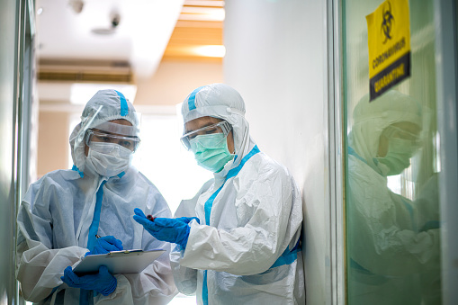 China mantiene la tendencia a la baja de nuevos casos positivos por coronavirus