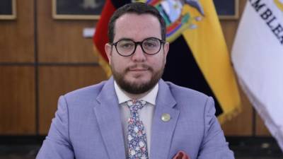 Secretario de la Asamblea se&ntilde;ala que Daniel Noboa lo denunci&oacute; tras notificar devoluci&oacute;n de un decreto 