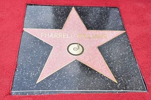 Pharrell Williams, feliz de tener su estrella en el Paseo de La Fama de Hollywood