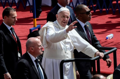 El papa Francisco celebra una misa con los católicos de Egipto