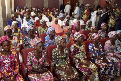 Boko Haram libera a 82 niñas a cambio de activistas detenidos