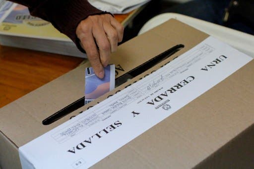 Lanzan explosivo contra un puesto electoral en Colombia sin causar víctimas