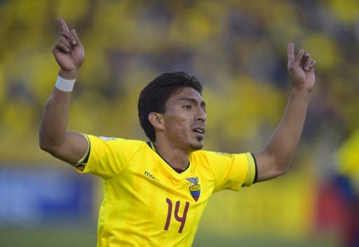 Ángel Mena salva el invicto de &quot;La Tricolor&quot;