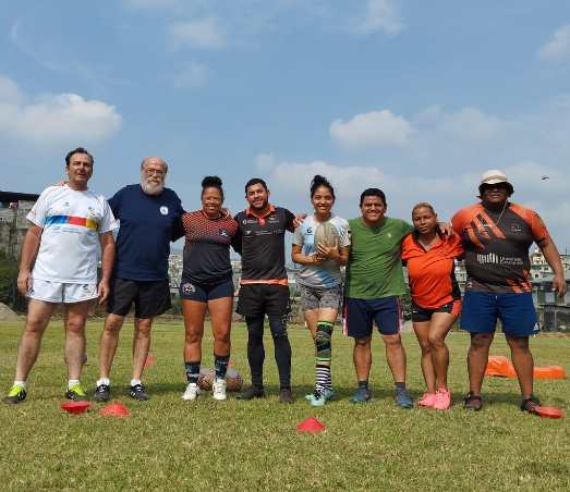 $!Los entrenadores del equipo Yaguares Mixed Ability Rugby.