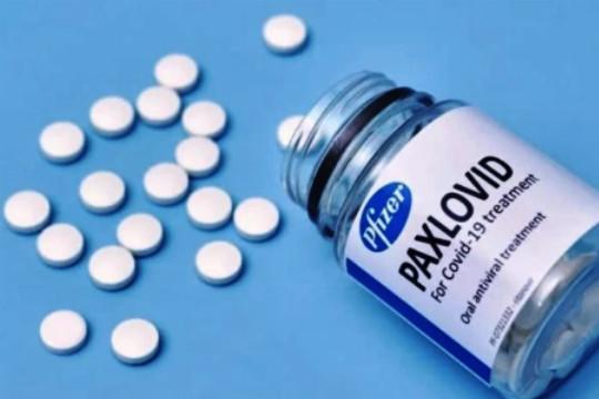 EE.UU. autoriza el primer tratamiento oral anticovid: la pastilla Paxlovid de Pfizer