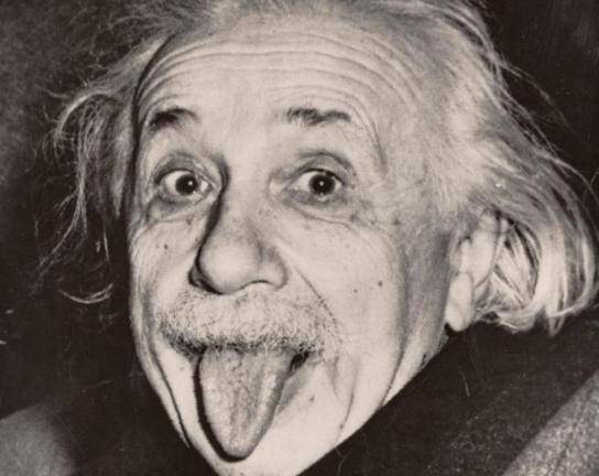 Lo que no se vio en la icónica foto de Albert Einstein sacando la lengua