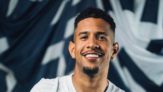 Savinho cambia de club en la Premier League y es nuevo jugador del Tottenham Hotspur