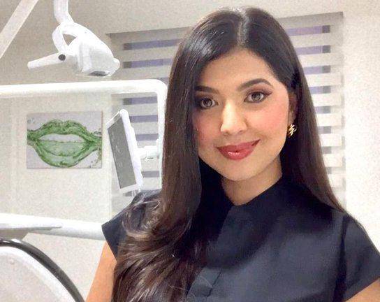 VIDEO: Odontóloga sufre intento de femicidio en Manta; Policía logra salvarla del ataque de su exnovio