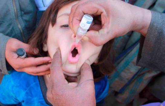 Enfermedades casi erradicadas como la polio pueden resurgir en Latinoamérica