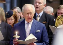 Rey Carlos III habla sobre la detención de su hermano.