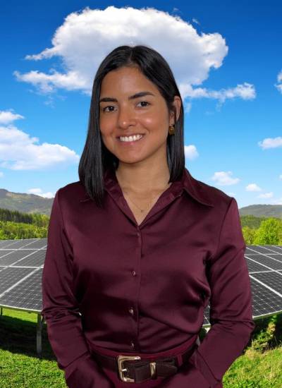 Imagen del proyecto en desarrollo en el Parque California Dos, junto a Joselyne Del Rosario, fundadora de Nextergy y CEO de DREX.