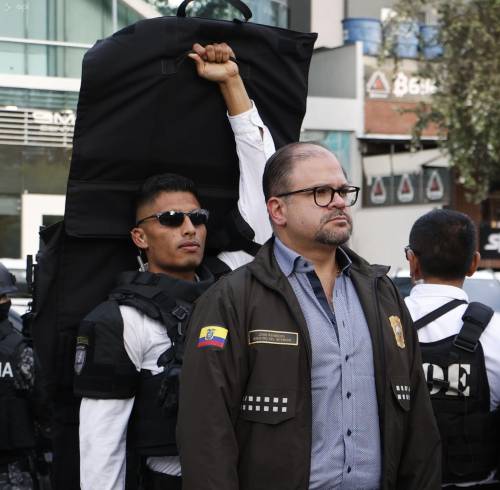 John Reimberg durante un operativo policial.