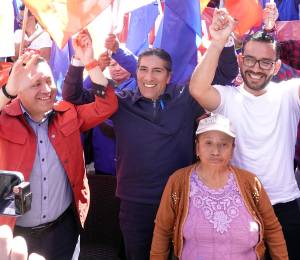 El acuerdo político fue anunciado oficialmente hoy a las 09:30 en el Puente Roto de la ciudad de Cuenca.