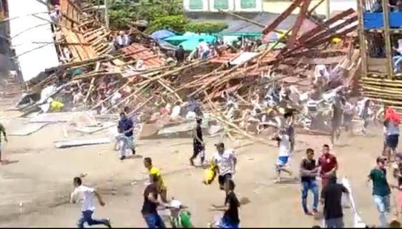 VIDEOS: muertos y heridos en Colombia tras desplome de una plaza taurina; el toro escapó y causa pánico